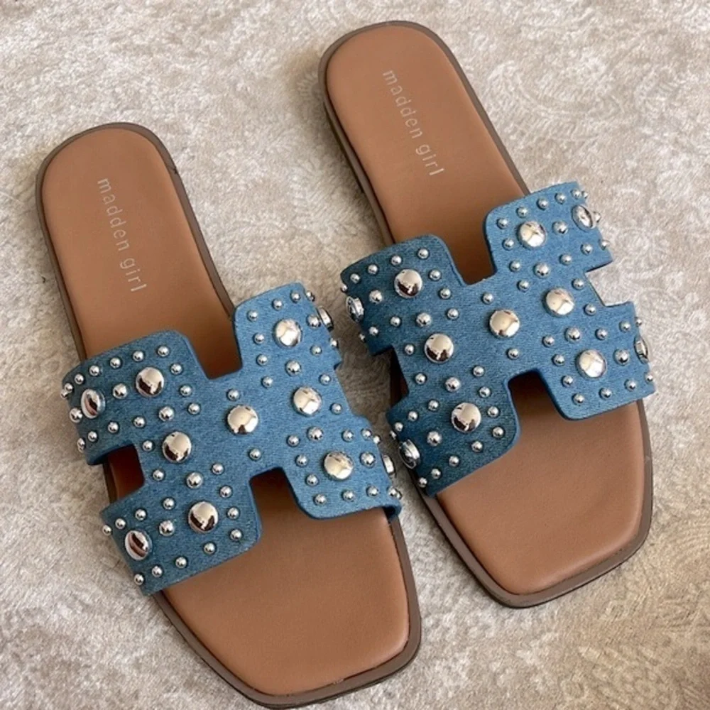 Brand New Madden Girl Denim Blue Silver Tone Metal Studded H-Band Slides Sandals